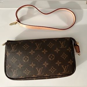 Pochette Accessoires